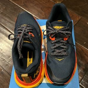 Hoka One Challenger ATR 6